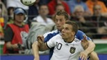 ĐT Đức:  Marin "ăn tát", Podolski dính chấn thương?
