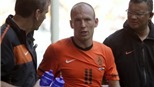 "Cơn lốc màu cam" lạc quan với chấn thương của Robben