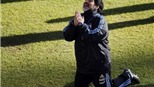 Maradona gặp Huh Jung-Moo: “Cuộc chiến” cũ và mới