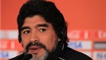 HLV Maradona: Pele nên trở lại bảo tàng