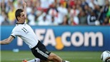Klose: Đã vượt Ballack!