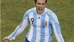 Higuain trước cơ hội vượt qua Maradona: Một mũi tên, ba đích ngắm