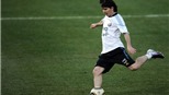Messi muốn “báo thù” thay cho…ban nhạc Oasis