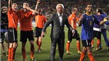 HLV Van Marwijk tin rằng Hà Lan có thể vô địch