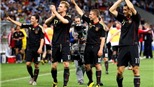 Klose bắt kịp Gerd Mueller: Cá nhân “bình dân”, tập thể siêu việt