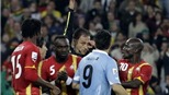Suarez bị cấm thi đấu đến hết giải