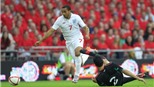 Messi tiếc cho Theo  Walcott