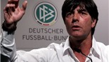Ballack trở lại, còn Loew ở lại?