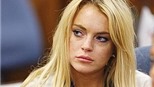 Phải ngồi tù, Lindsay Lohan vẫn ẵm bộn tiền