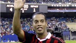 “Cuộc tình” Ronaldinho & AC Mian đang gặp “sóng lớn”