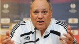 Ajax không chịu buông Martin Jol 