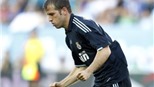 Van der Vaart, ra đi hay ở lại Real Madrid?