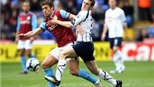 Liverpool tìm người thay Mascherano: Lại hướng về Aston Villa