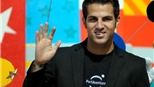 Fabregas: Bâng khuâng đứng giữa 2 dòng nước...