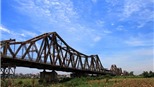 Chuyện lặt vặt bên cầu Long Biên
