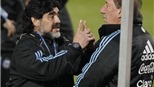 Tháng 10 mới quyết định người thay Maradona