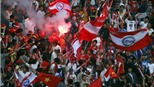 Hooligan là mối nguy hiểm phá hoại bóng đá VN