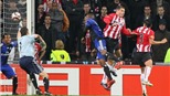 PSV khởi đầu suôn sẻ