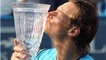Nalbandian giành danh hiệu đầu tiên sau chấn thương