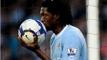 Adebayor cân nhắc việc quay lại ĐTQG