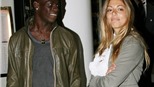 Balotelli và bạn gái “đổ bộ” đến Manchester: WAG có thêm “đối thủ” mới