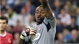 Europa League: Thủ môn Enyeama ghi bàn!