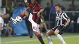 Barca tri ân Ronaldinho