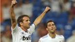 Van der Vaart sẽ không là Sneijder và Robben?