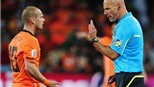 Howard Webb thừa nhận sai lầm ở trận CK World Cup