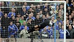 Thủ môn Fabianski vẫn "ấm ức" về trận thua Chelsea