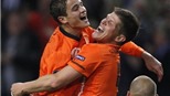 Huntelaar - Afellay:  Món quà sau những chấn thương