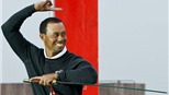 Tiger Woods hóa thân thành "kiếm khách"