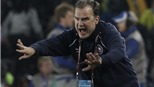 Bielsa thôi dẫn dắt Chile