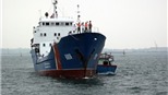 Tàu vận tải chở 50 tấn hàng hóa ra Lý Sơn bị chìm