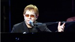 Điều tra việc chi “quá tay” cho Elton John