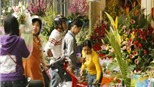Hà Nội: Giá hoa tươi dịp 20/11 “leo thang” từng ngày 