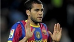 Alves từ chối gia hạn hợp đồng với Barca, Man City vào cuộc