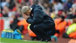 Arsenal - Tottenham 2-3: Và đây, "nghĩa địa" Emirates!