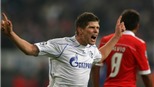 02h45 ngày 8/12, Benfica - Schalke: Bắt sống “Đại bàng”