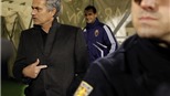 Mourinho bị vỡ đầu