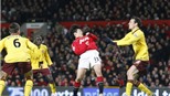 Đánh bại Arsenal, M.U chiếm lại ngôi đầu: Ngôi đầu & cái đầu