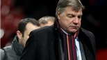 Blackburn bất ngờ sa thải HLV:Khi Big Sam chưa phải là to nhất