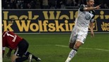 Phớt lờ Real Madrid, Dzeko "xiêu lòng" với túi tiền của Man City