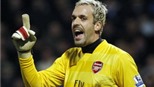 Nhịp sống Premier League: Almunia lại dính chấn thương