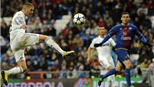 Ronaldo, Benzema lập hat-trick, Real thắng Levante 8-0