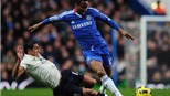 Chelsea lại đón "hung tin" từ hàng tiền vệ
