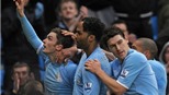 Man City – Blackpool 1-0: Man "đỏ" gọi, Man "xanh" trả lời