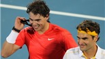 Giao hữu ở Abu Dhabi: Đánh bại Federer, Nadal “mở hàng” năm mới suôn sẻ