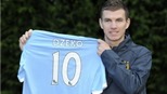 Dzeko đá trận ra mắt: Có chỗ nào cho Dzeko?