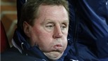 Tottenham: Redknapp bị cướp khi "xem giò" Forlan